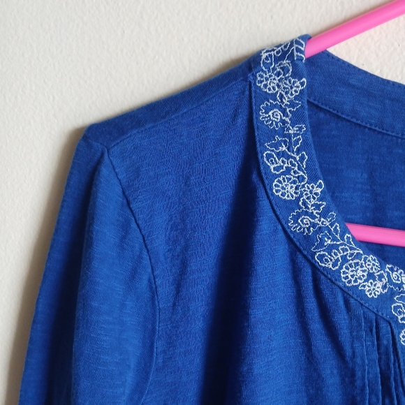 Charter Club Blue White Embroidered pleated top - Picture 8 of 11